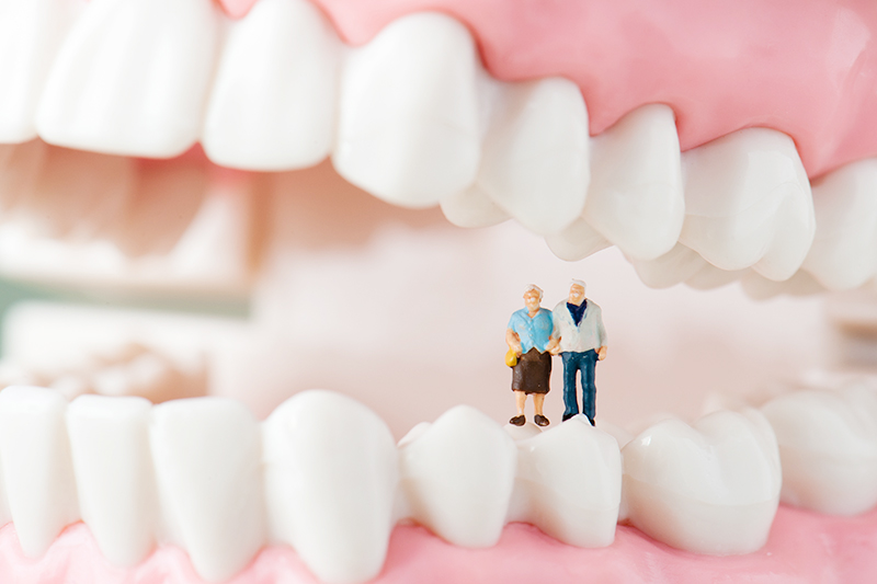 85歳まで歯を一本も抜かないことを目指す歯科医院